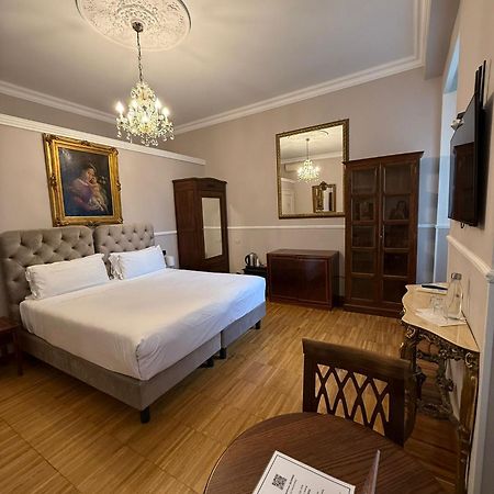I Tre Moschettieri - D'Artagnan Bed & Breakfast Рим Екстериор снимка